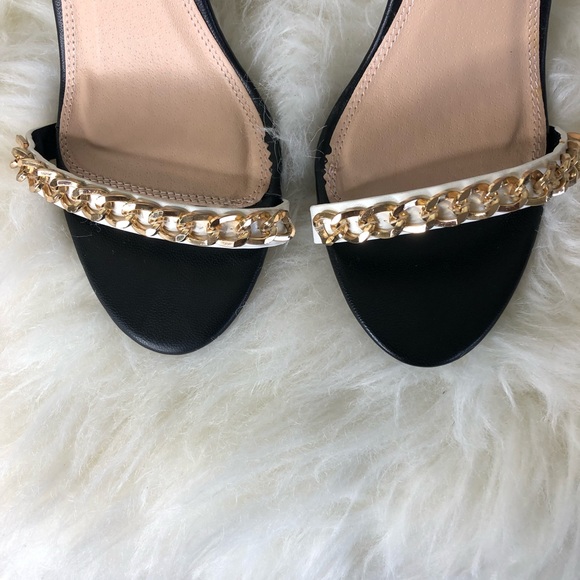 Izabella Rue Gold Chain strap Heels- Size 8 - Picture 5 of 6